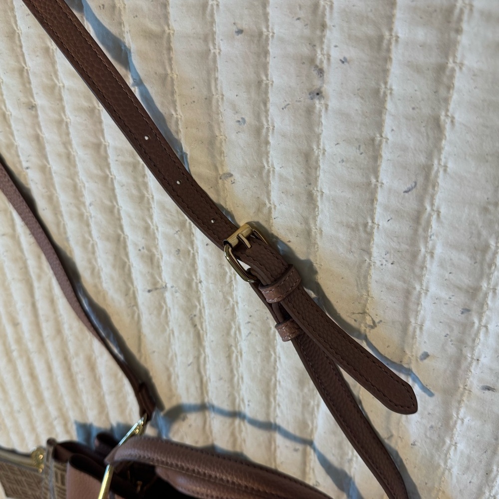 Anne Klein Handbag with Wallet - Picture 10 of 10